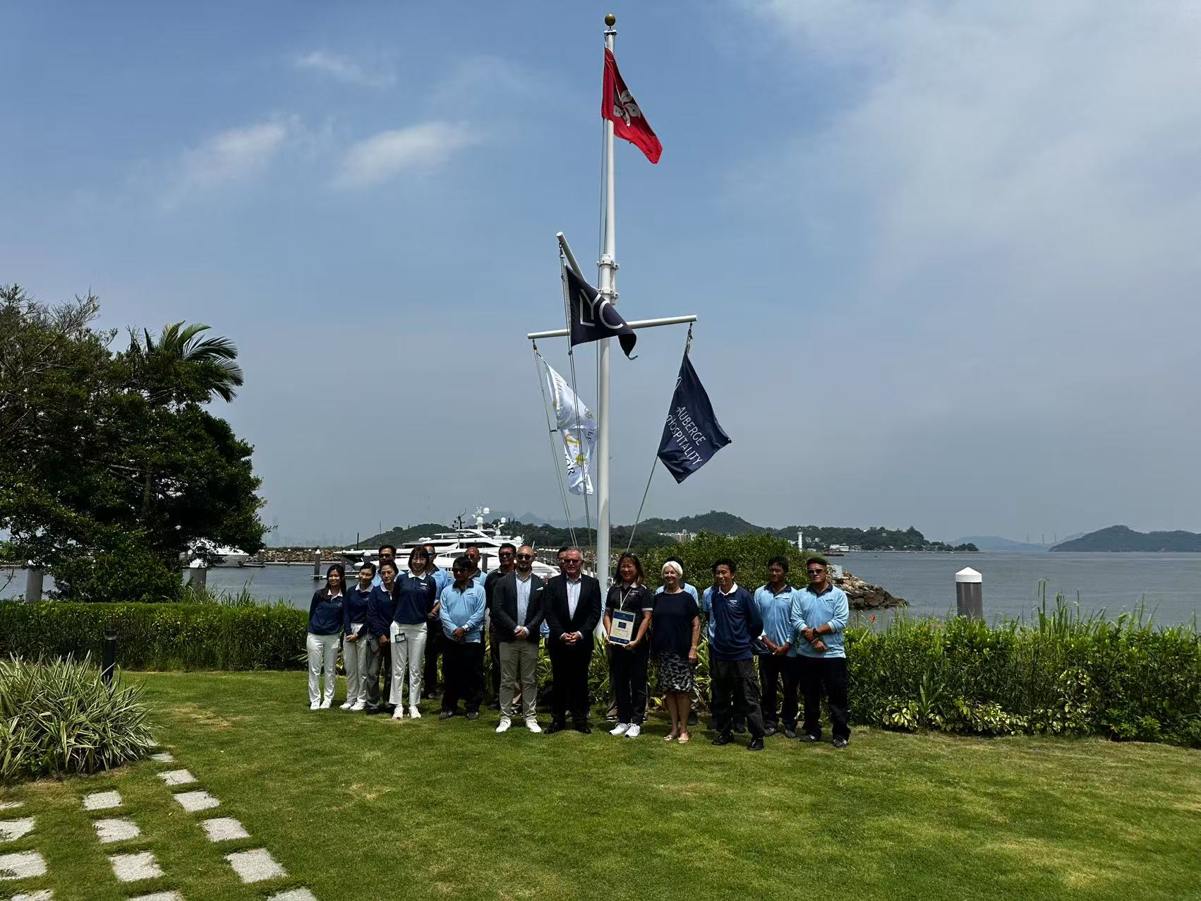 香港大嶼山遊艇會(Lantau Yacht Club)榮獲「白金五金錨遊艇碼頭」(5 Gold Anchor Platinum Marina)殊榮,成為香港首間、亞洲第五間獲此國際認證的遊艇碼頭